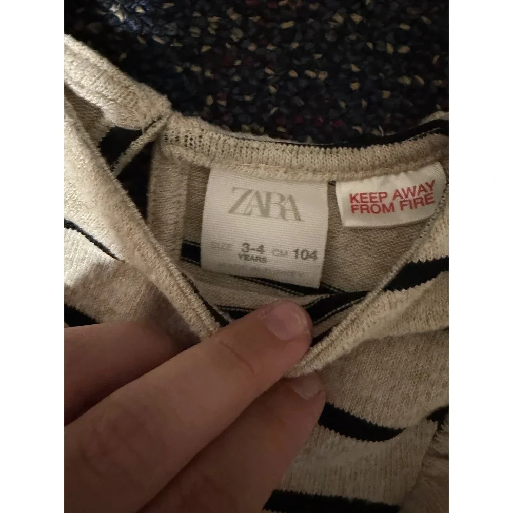 Zara Kids Striped Ruffle Shoulder Long Sleeve Dress Beige Black Size 3-4 Years